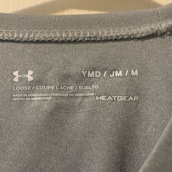 Youth medium Underarmour long sleeve tee. - Picture 3 of 3